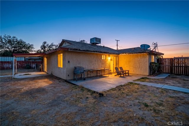8728 W Avenue E12, Lancaster, CA 93536