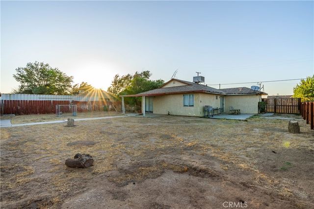 8728 W Avenue E12, Lancaster, CA 93536