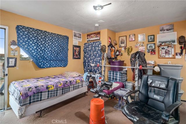 8728 W Avenue E12, Lancaster, CA 93536