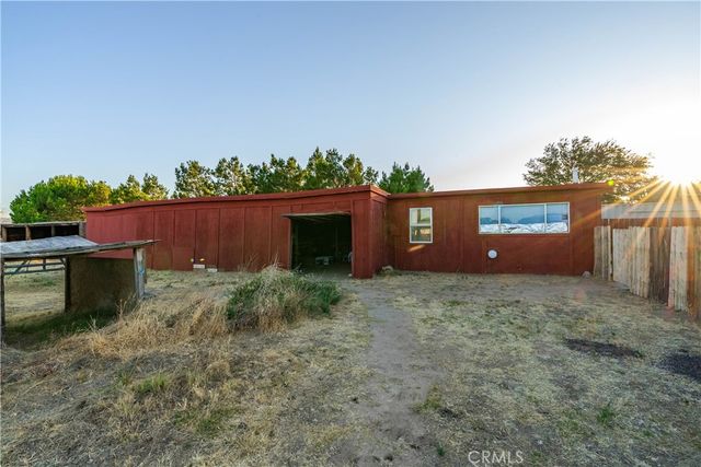 8728 W Avenue E12, Lancaster, CA 93536