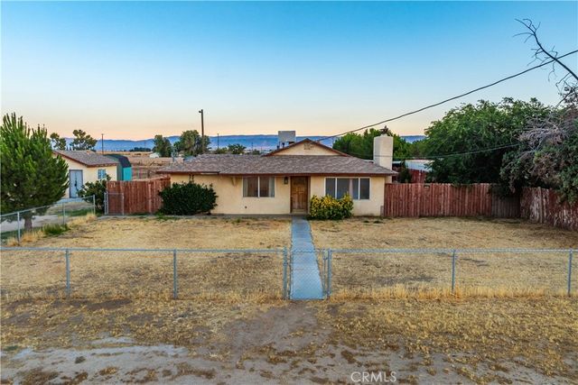 8728 W Avenue E12, Lancaster, CA 93536