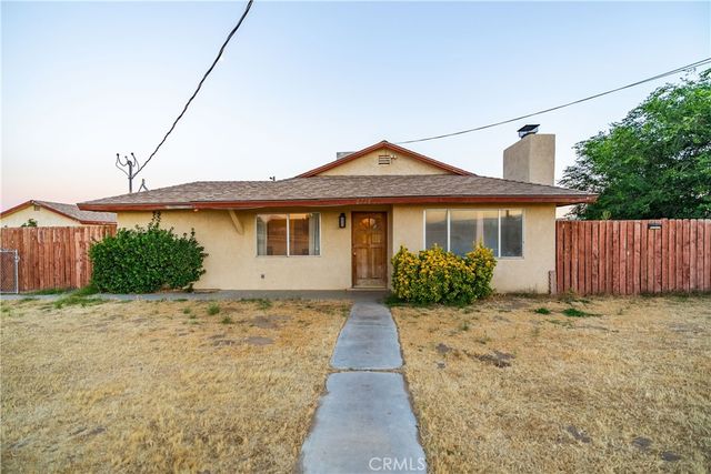 8728 W Avenue E12, Lancaster, CA 93536