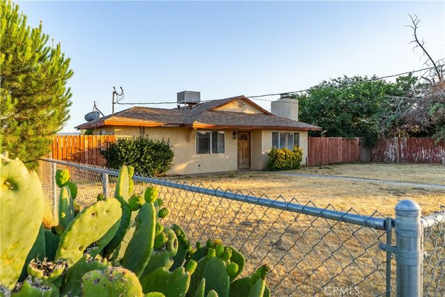 8728 W Avenue E12, Lancaster, CA 93536