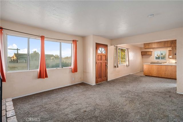 8728 W Avenue E12, Lancaster, CA 93536
