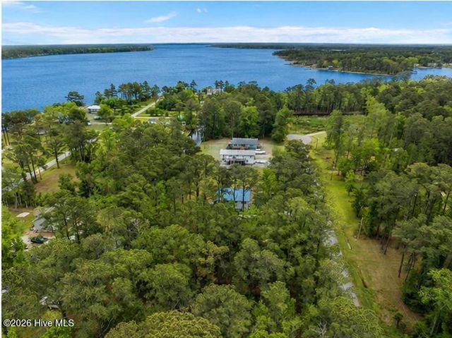 131 Sportsman Lane, Beaufort, NC 28516