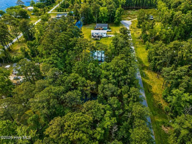 131 Sportsman Lane, Beaufort, NC 28516