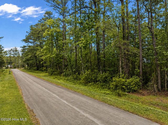 131 Sportsman Lane, Beaufort, NC 28516