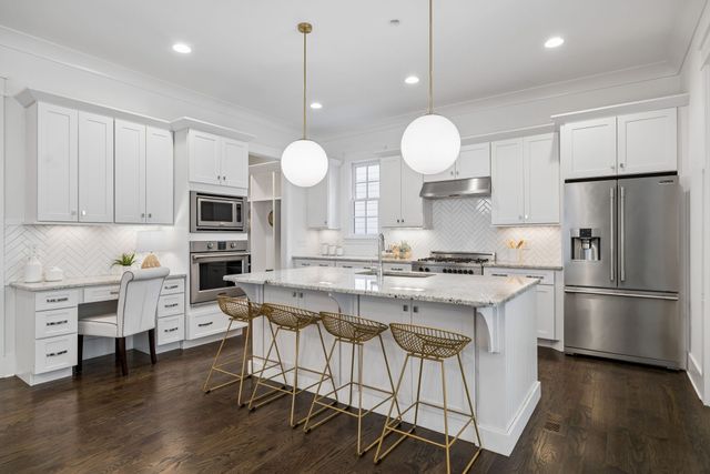 3640 Mayflower Pl, Nashville, TN 37204