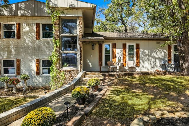 1003 Hopkins Drive, Denton, TX 76205
