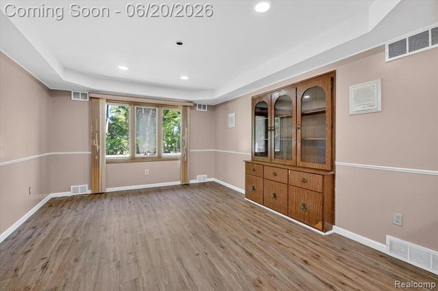 28013 Roan Drive, Warren, MI 48093