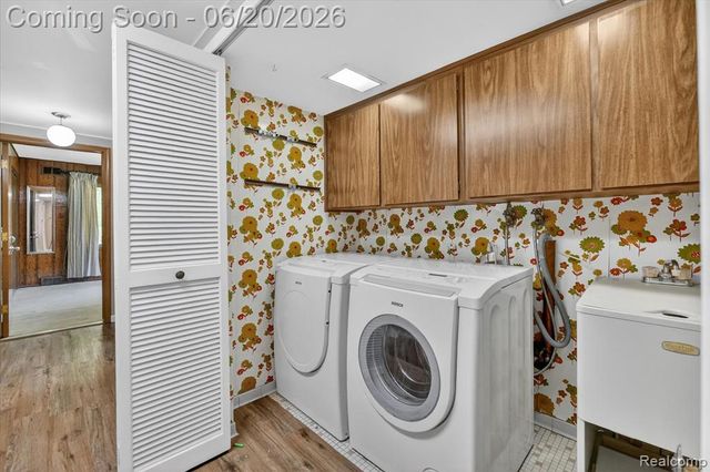 28013 Roan Drive, Warren, MI 48093