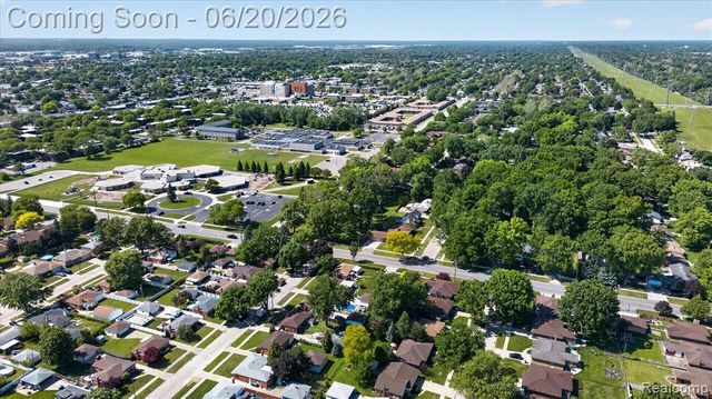 28013 Roan Drive, Warren, MI 48093