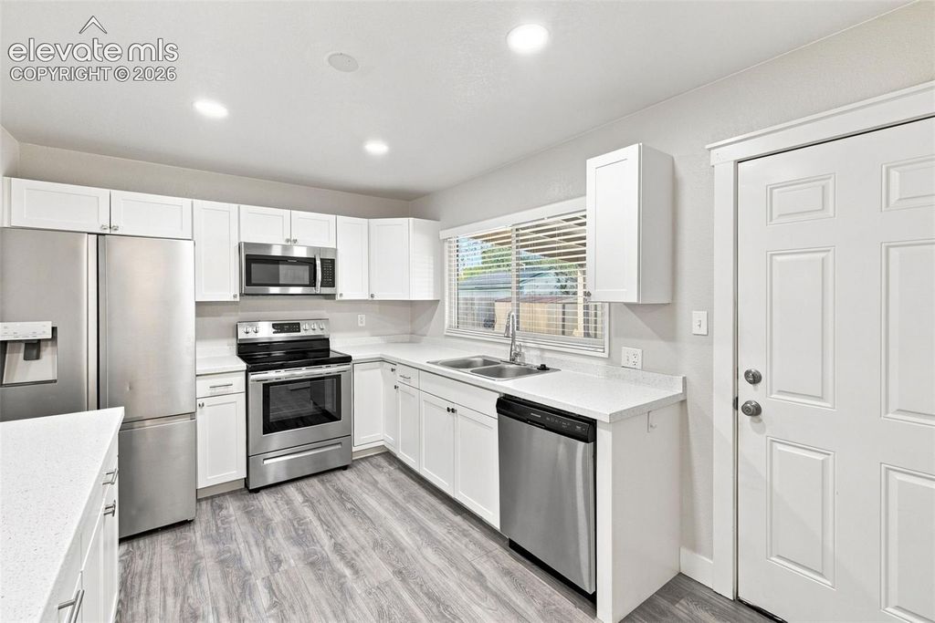 3106 N Institute Street, Colorado Springs, CO 80907 — photo 4