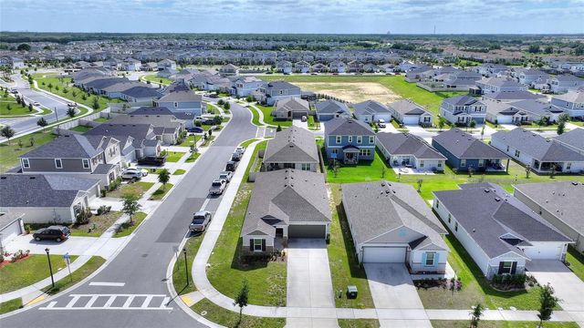 9239 WESTSIDE HILLS DR, Davenport, FL 33896