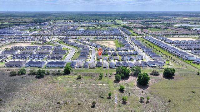 9239 WESTSIDE HILLS DR, Davenport, FL 33896