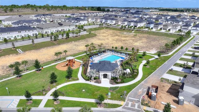 9239 WESTSIDE HILLS DR, Davenport, FL 33896