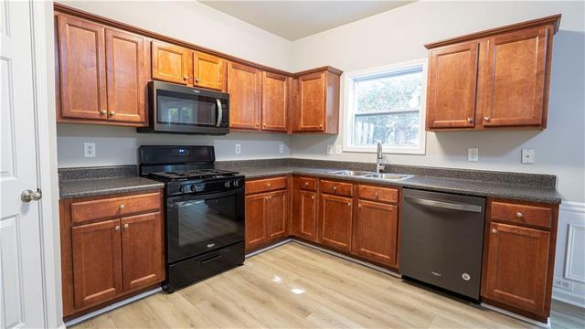 3176 Creston Park Court, Duluth, GA 30096