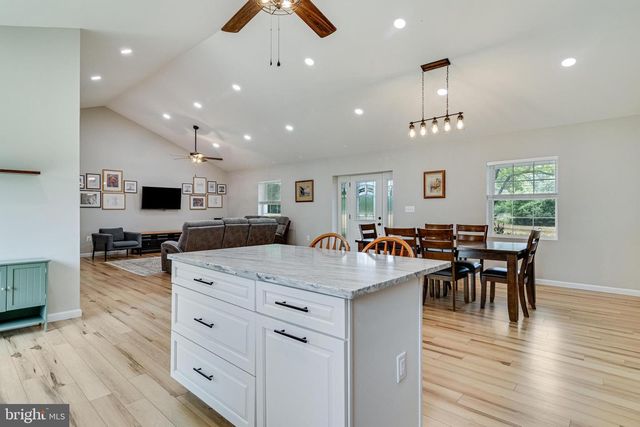 1675 MALLARD POINT RD, Prince Frederick, MD 20678