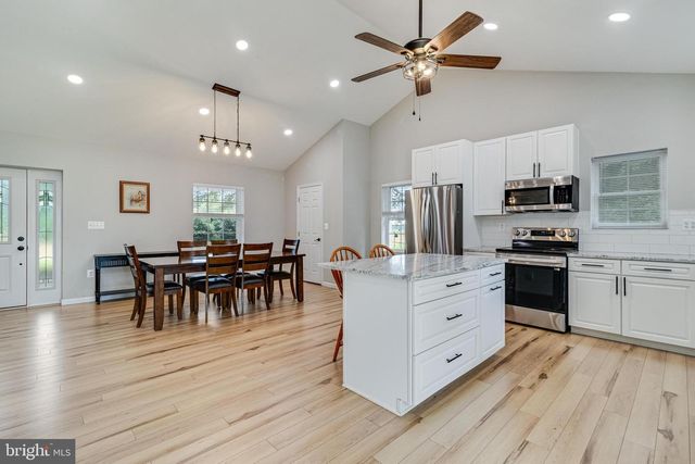 1675 MALLARD POINT RD, Prince Frederick, MD 20678