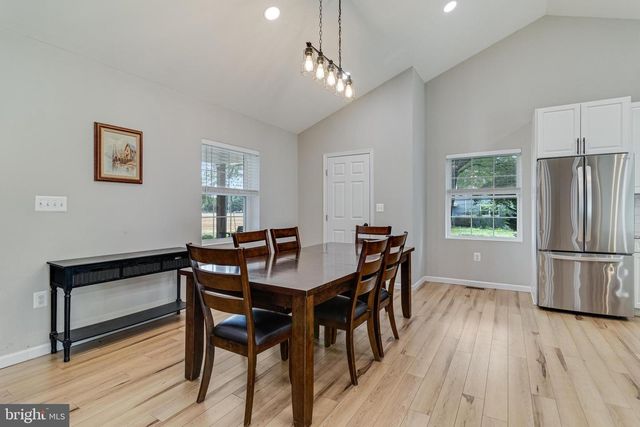 1675 MALLARD POINT RD, Prince Frederick, MD 20678