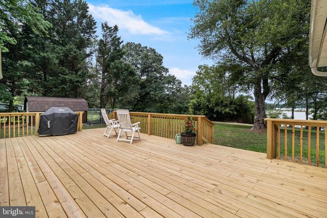 1675 MALLARD POINT RD, Prince Frederick, MD 20678