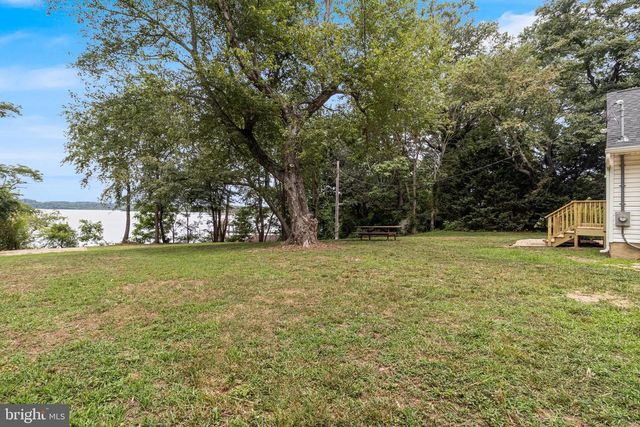 1675 MALLARD POINT RD, Prince Frederick, MD 20678