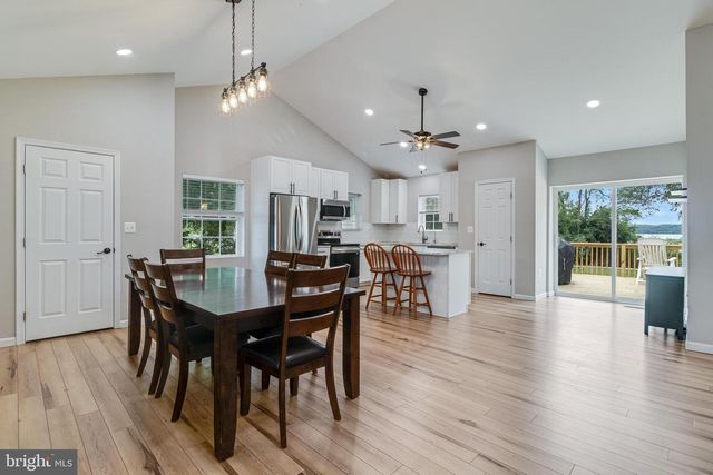 1675 MALLARD POINT RD, Prince Frederick, MD 20678