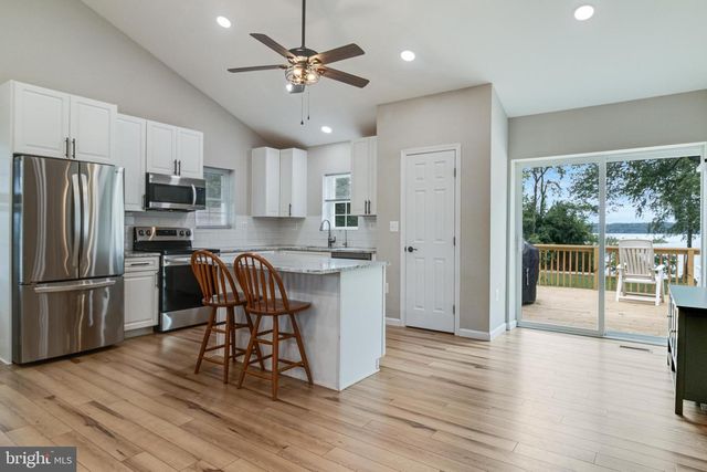 1675 MALLARD POINT RD, Prince Frederick, MD 20678