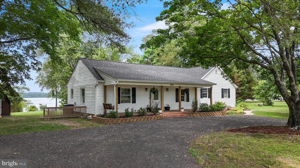 1675 MALLARD POINT RD, Prince Frederick, MD 20678