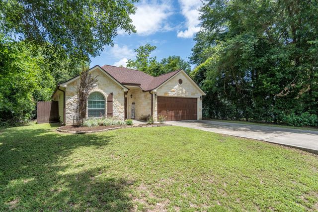 226 Foster Street, Tomball, TX 77375