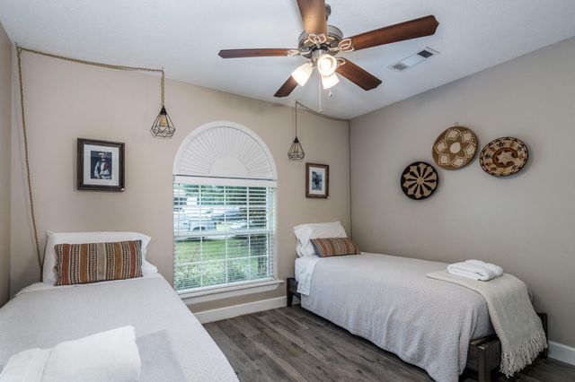226 Foster Street, Tomball, TX 77375