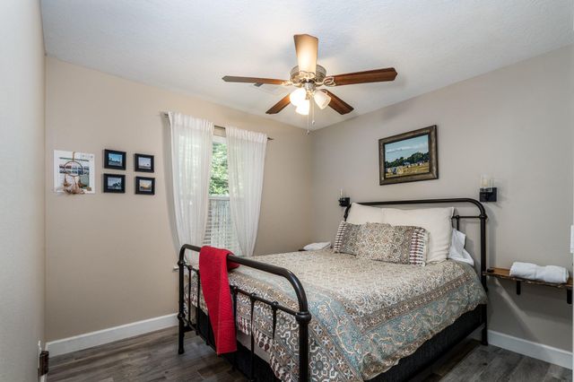 226 Foster Street, Tomball, TX 77375