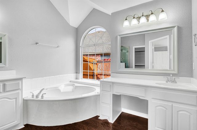 8105 Sawgrass Lane, Rowlett, TX 75089