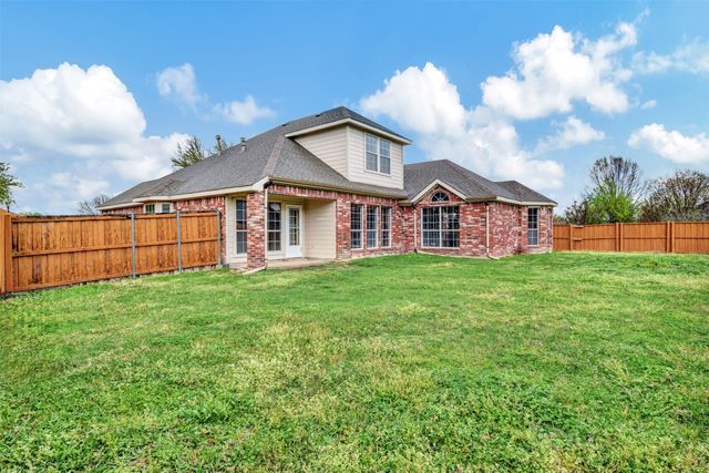 8105 Sawgrass Lane, Rowlett, TX 75089