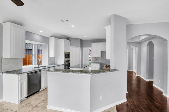 8105 Sawgrass Lane, Rowlett, TX 75089