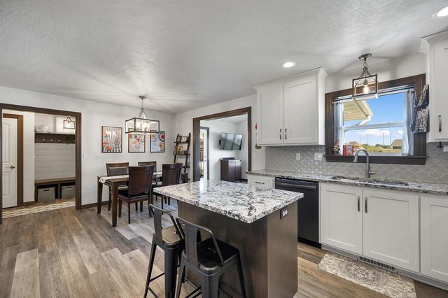 316 HIDDEN CREEK TRAIL, Green Bay, WI 54303