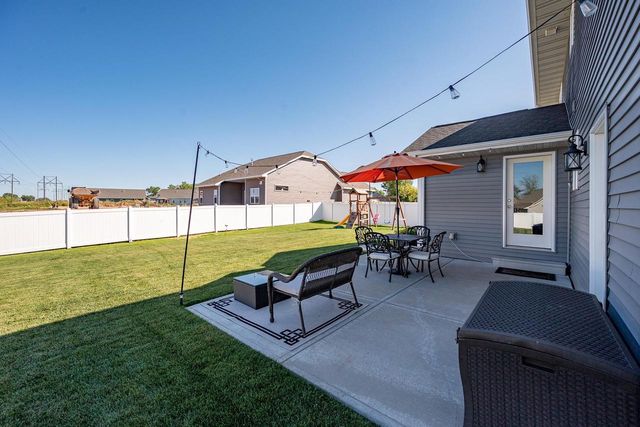 316 HIDDEN CREEK TRAIL, Green Bay, WI 54303