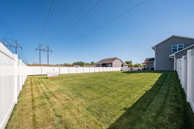 316 HIDDEN CREEK TRAIL, Green Bay, WI 54303