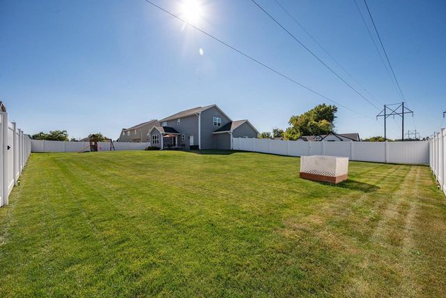 316 HIDDEN CREEK TRAIL, Green Bay, WI 54303
