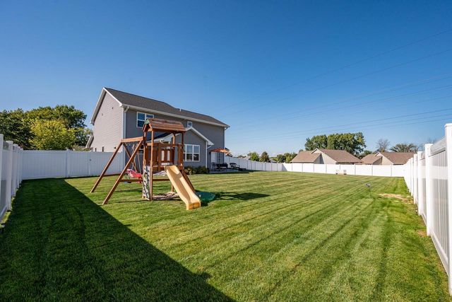 316 HIDDEN CREEK TRAIL, Green Bay, WI 54303