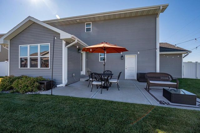 316 HIDDEN CREEK TRAIL, Green Bay, WI 54303