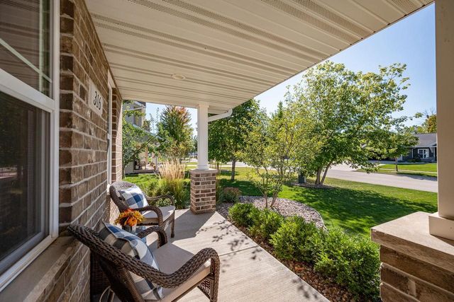 316 HIDDEN CREEK TRAIL, Green Bay, WI 54303