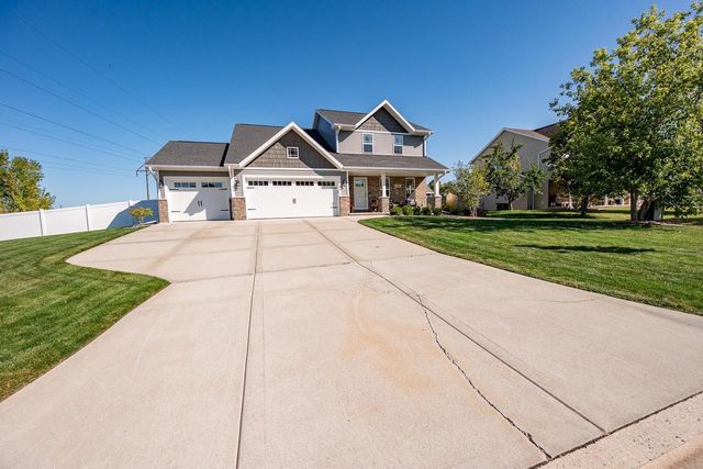 316 HIDDEN CREEK TRAIL, Green Bay, WI 54303