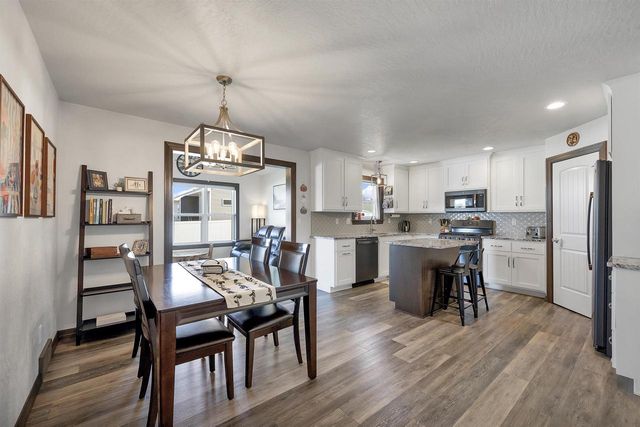 316 HIDDEN CREEK TRAIL, Green Bay, WI 54303
