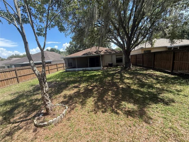 204 CHARDONNAY PLACE, Valrico, FL 33594