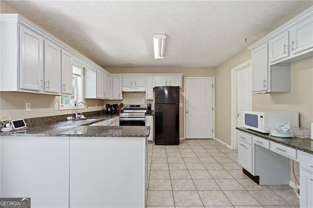 1545 Smoke Hill Drive NE, Hoschton, GA 30548