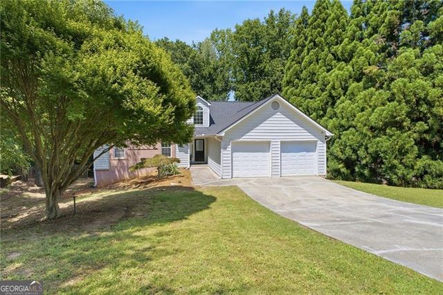 1545 Smoke Hill Drive NE, Hoschton, GA 30548
