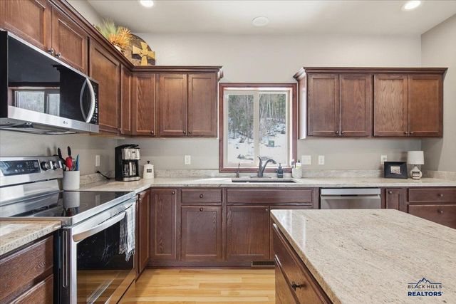 11867 ELK VIEW LOOP, Sturgis, SD 57785