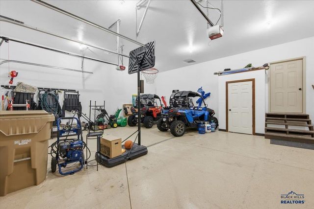 11867 ELK VIEW LOOP, Sturgis, SD 57785