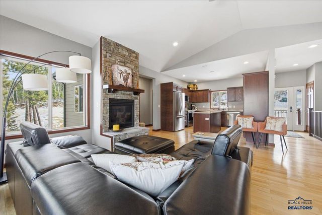 11867 ELK VIEW LOOP, Sturgis, SD 57785